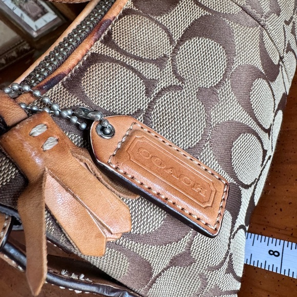 Vintage Coach Signature East West Baguette shoulder bag - Picture 3 of 8